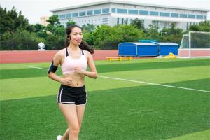 女人面上的桃花痣长在哪里